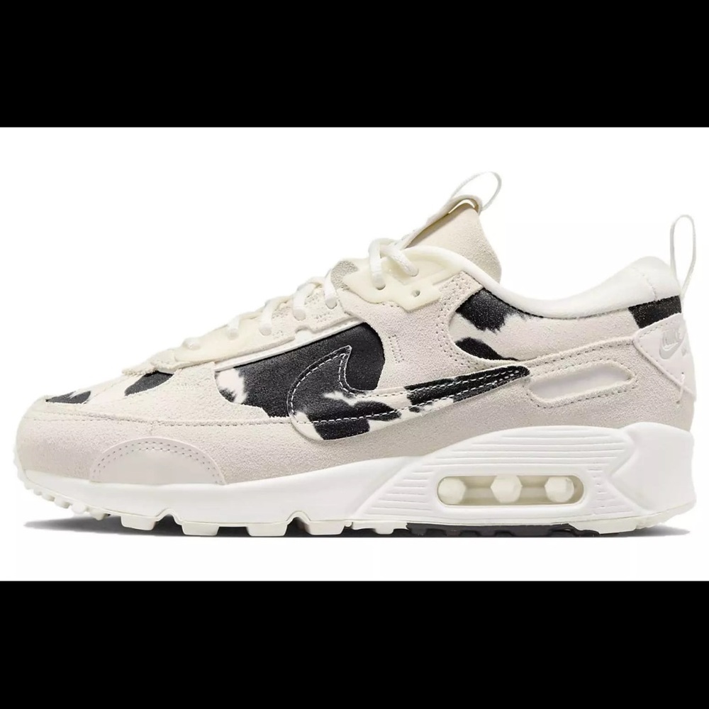 Nike Air Max 90 Cream and Black Sneakers